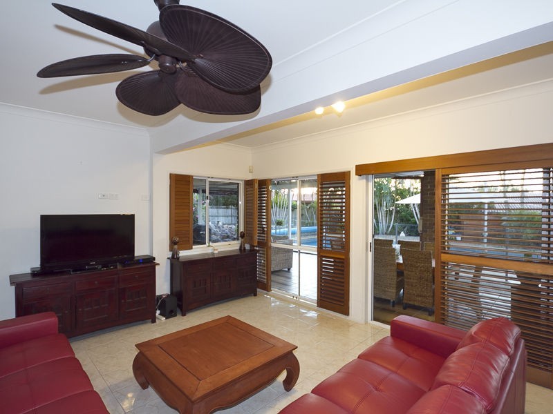 5 Cara Close, Middle Park QLD 4074