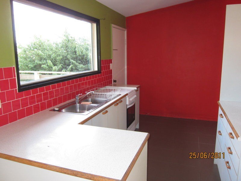 Seventeen Mile Rocks QLD 4073