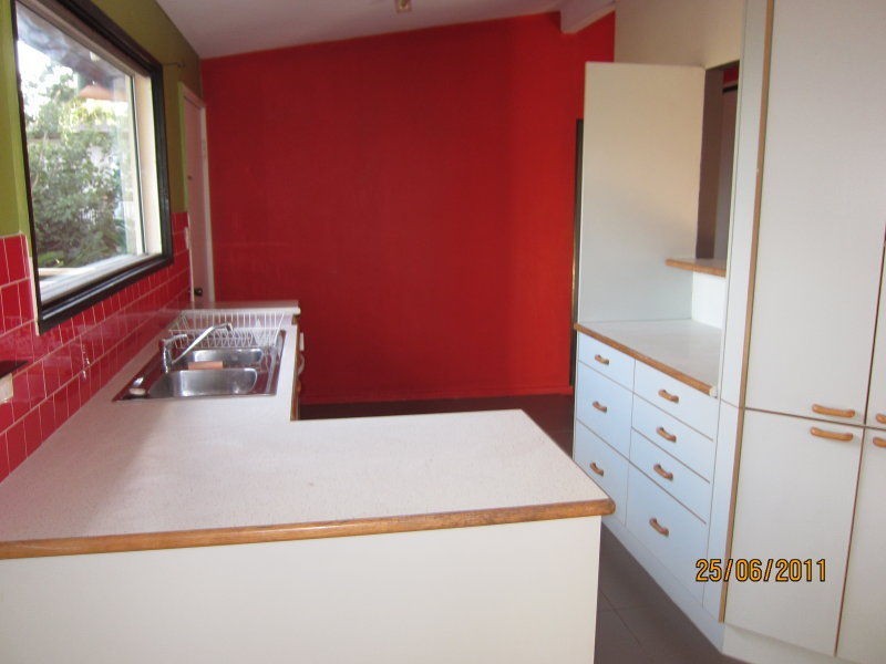 Seventeen Mile Rocks QLD 4073