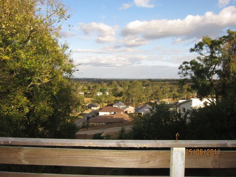 Seventeen Mile Rocks QLD 4073