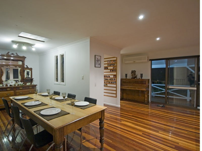 Seventeen Mile Rocks QLD 4073