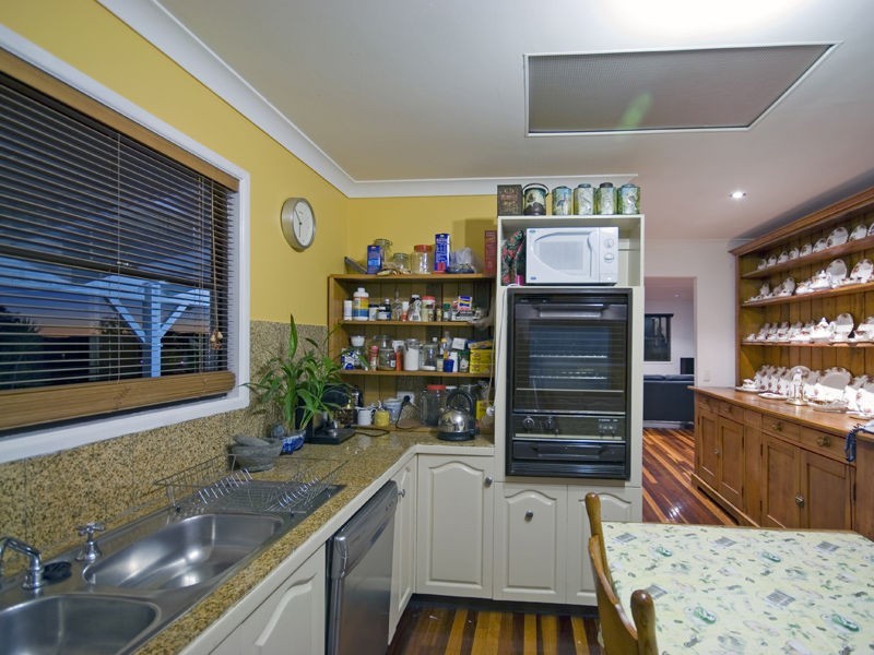 Seventeen Mile Rocks QLD 4073