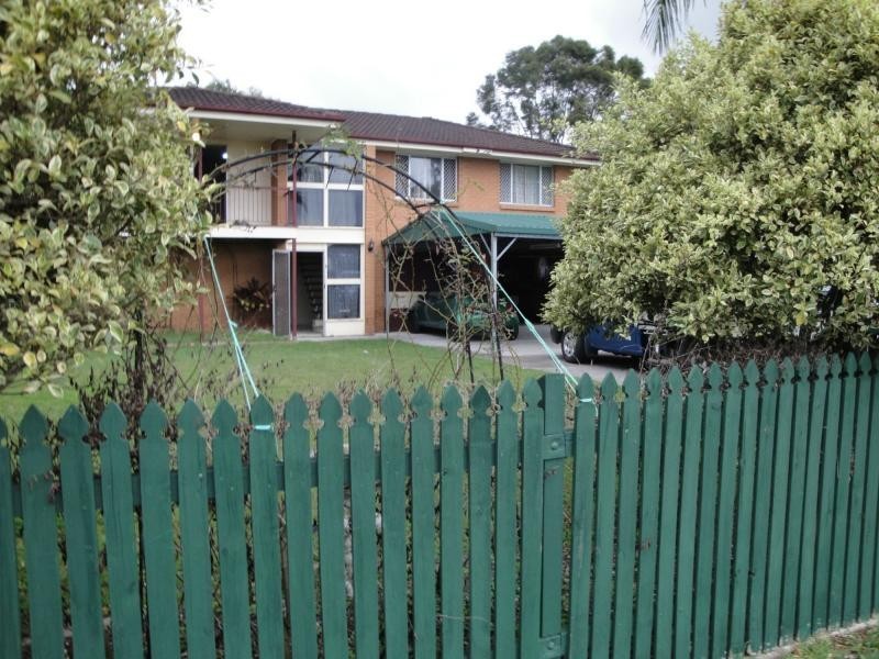 8 Garland Street, Redbank Plains QLD 4301