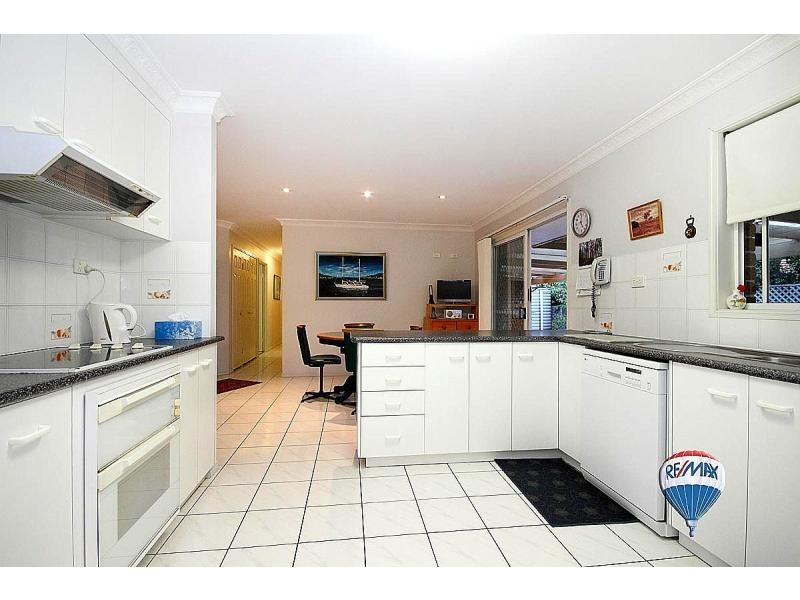 Sinnamon Park QLD 4073