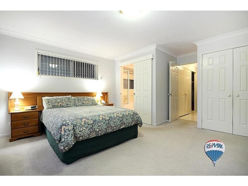 Sinnamon Park QLD 4073