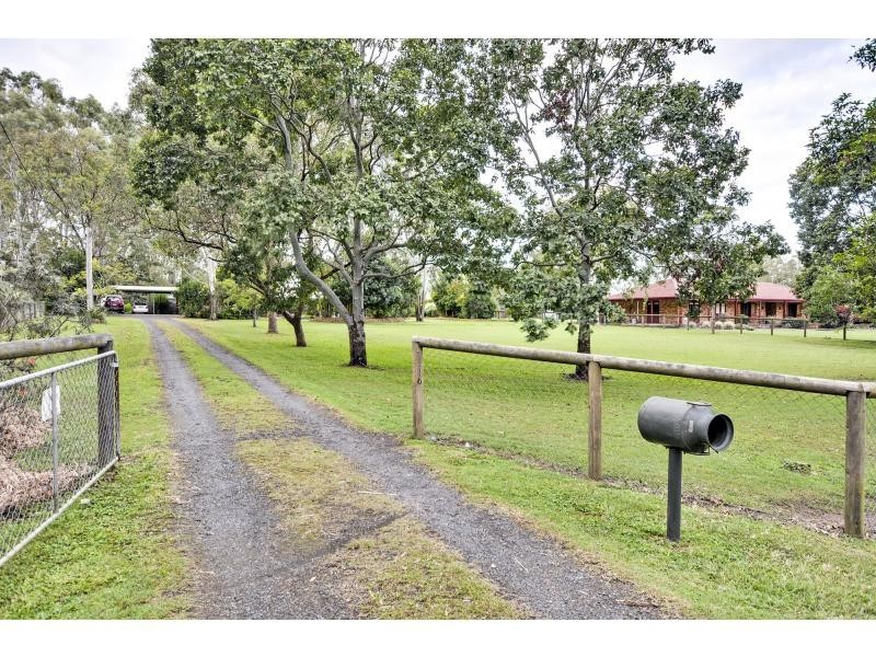 619 Junction Road, Barellan Point QLD 4306