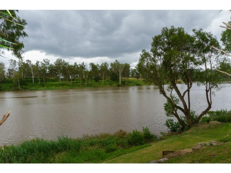 19 Carnegie Street, Westlake QLD 4074