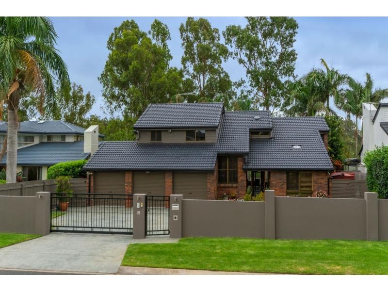 19 Carnegie Street, Westlake QLD 4074
