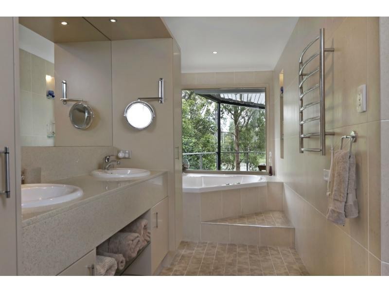 19 Carnegie Street, Westlake QLD 4074