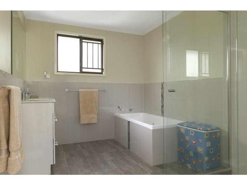 19 Carnegie Street, Westlake QLD 4074