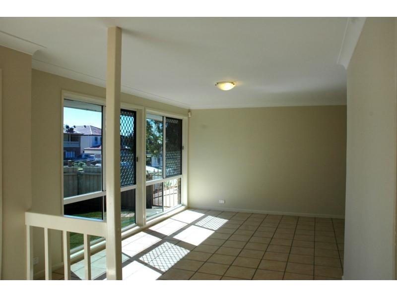 54 Riverhills Road, Middle Park QLD 4074