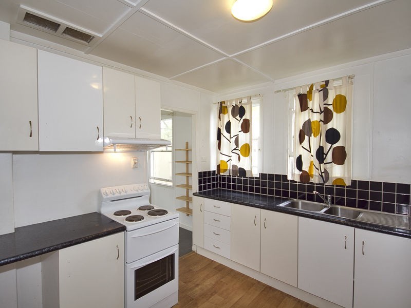 27 Wau Road, Darra QLD 4076