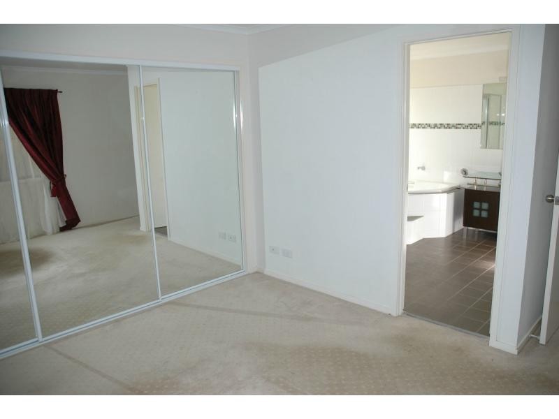 358 Sumners Road, Riverhills QLD 4074