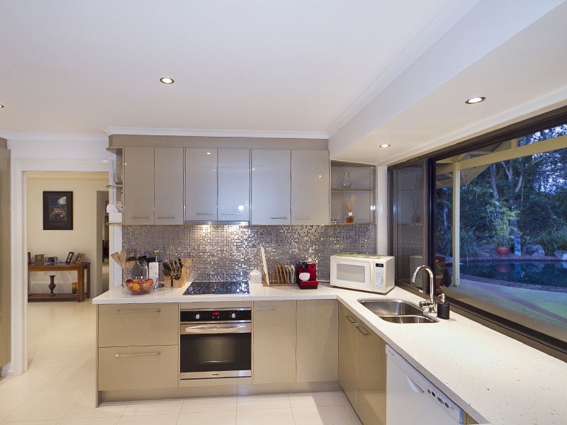 Mount Ommaney QLD 4074