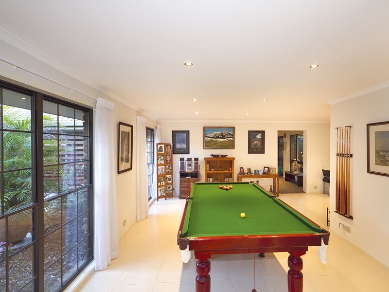 Mount Ommaney QLD 4074