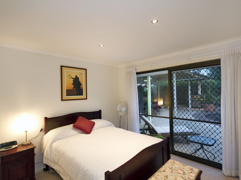 Mount Ommaney QLD 4074