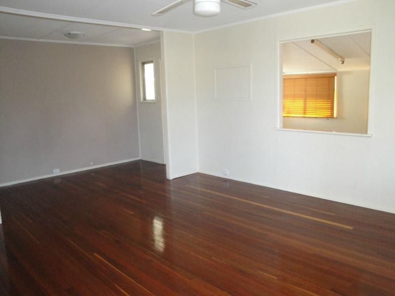 15 Selwyn Street, North Booval QLD 4304