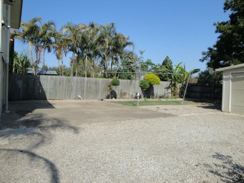 15 Selwyn Street, North Booval QLD 4304