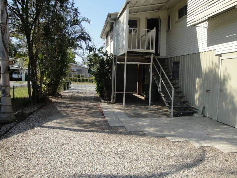 15 Selwyn Street, North Booval QLD 4304