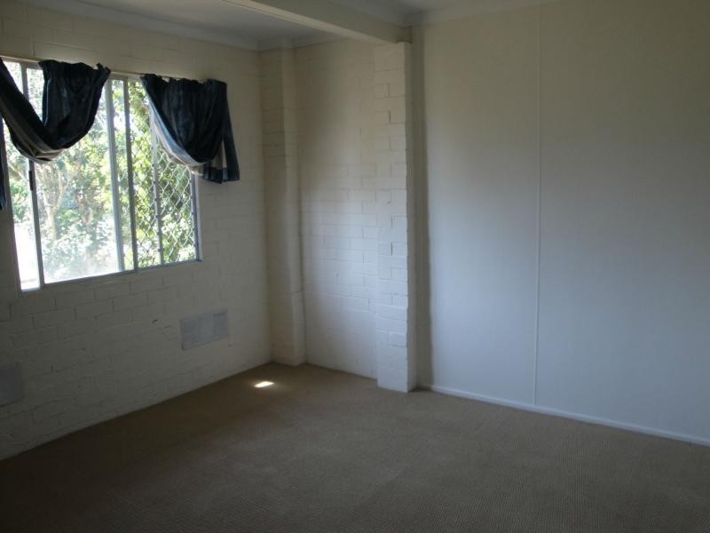 15 Selwyn Street, North Booval QLD 4304