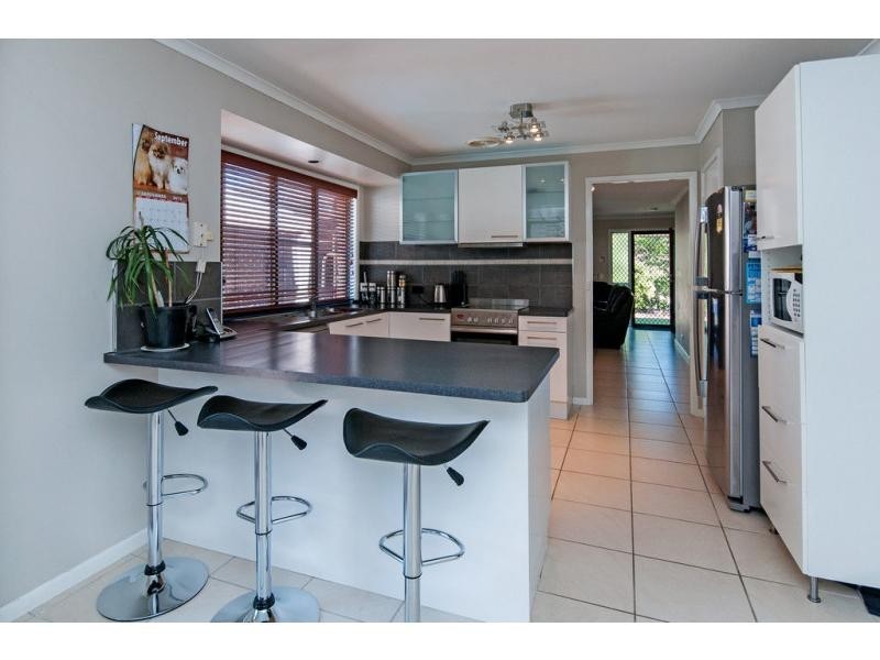 11 Loddon Street, Riverhills QLD 4074