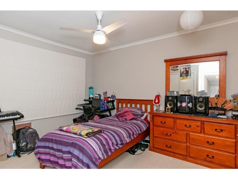 11 Loddon Street, Riverhills QLD 4074