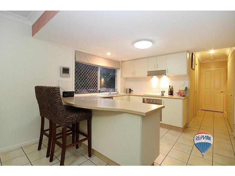 Seventeen Mile Rocks QLD 4073