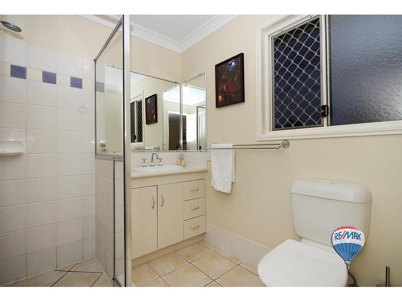 Seventeen Mile Rocks QLD 4073