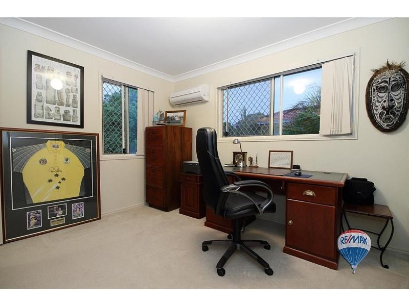 Seventeen Mile Rocks QLD 4073