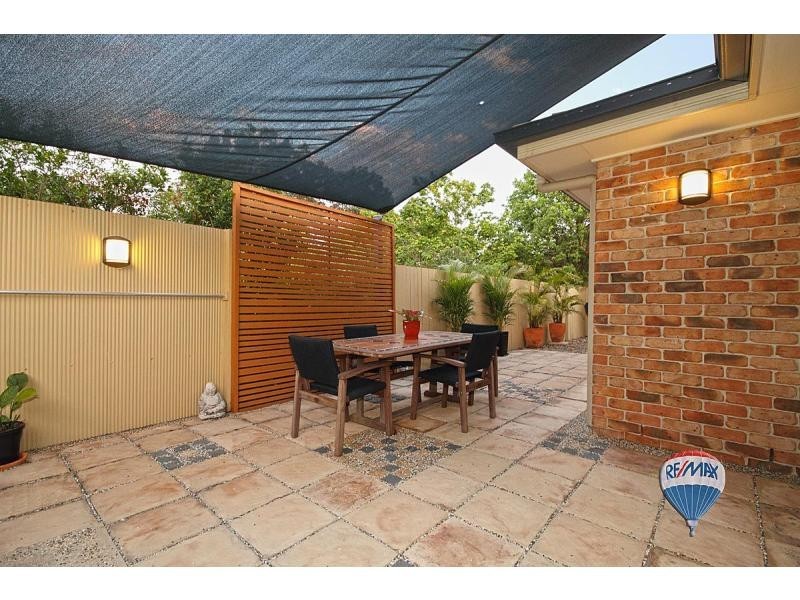 Seventeen Mile Rocks QLD 4073