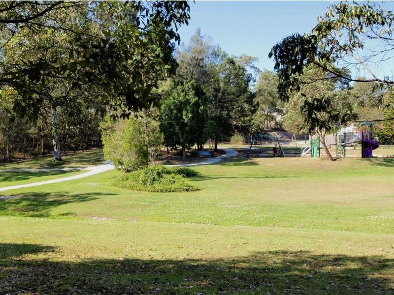 Seventeen Mile Rocks QLD 4073