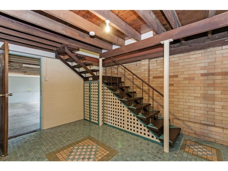 18 Seng Street, Graceville QLD 4075