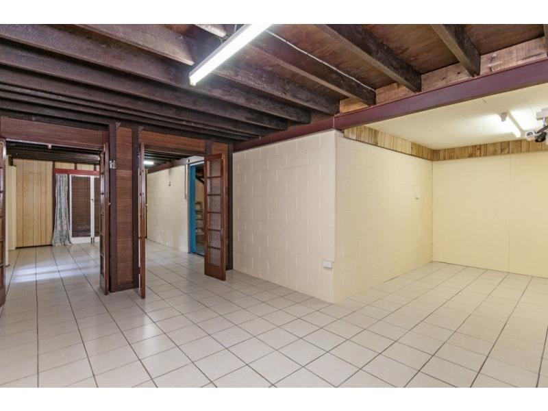 18 Seng Street, Graceville QLD 4075