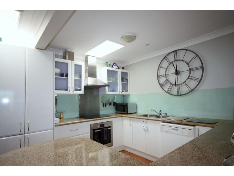 2 Shasta Close, Westlake QLD 4074