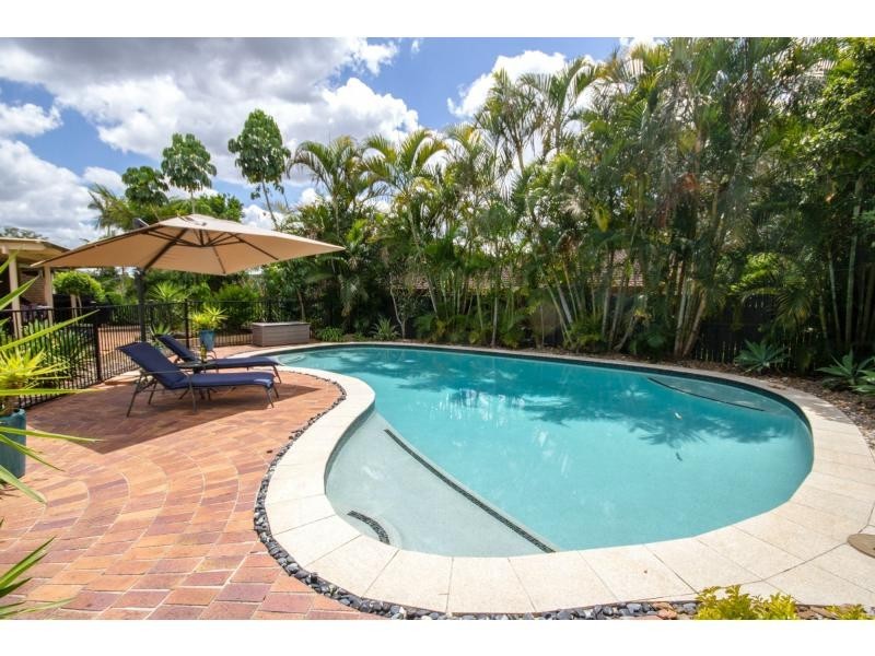 10 Tolaga Street, Westlake QLD 4074