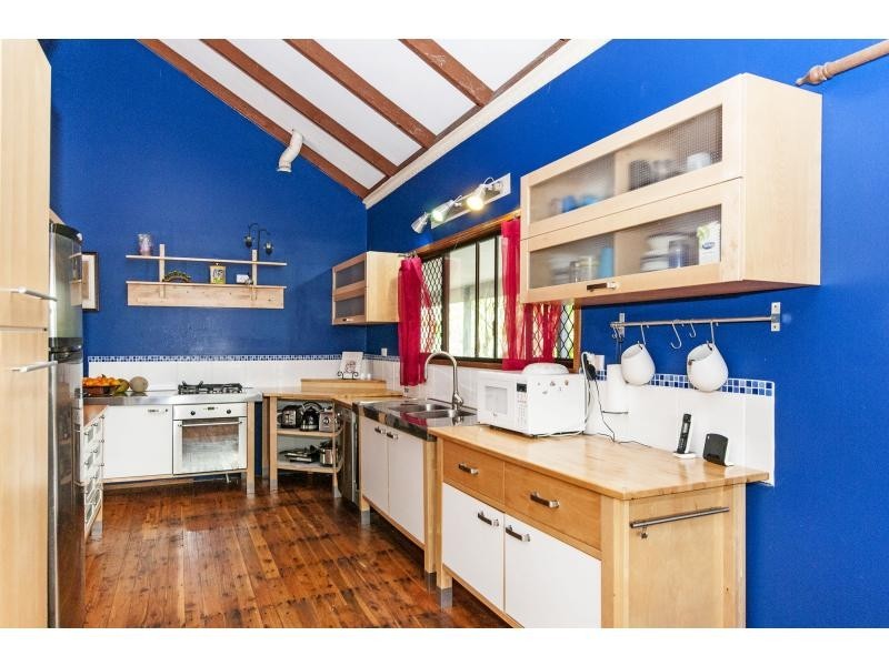 2 Banksia Drive, Mount Crosby QLD 4306