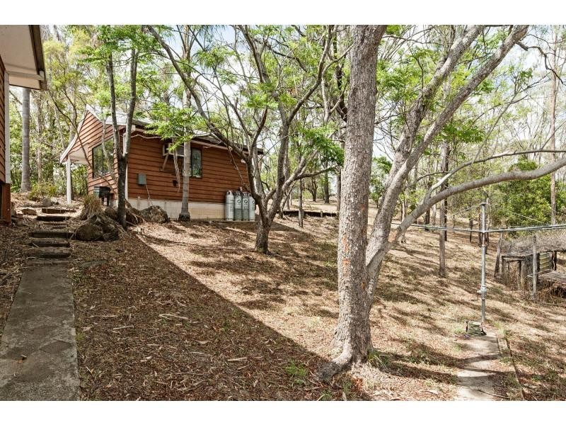 2 Banksia Drive, Mount Crosby QLD 4306