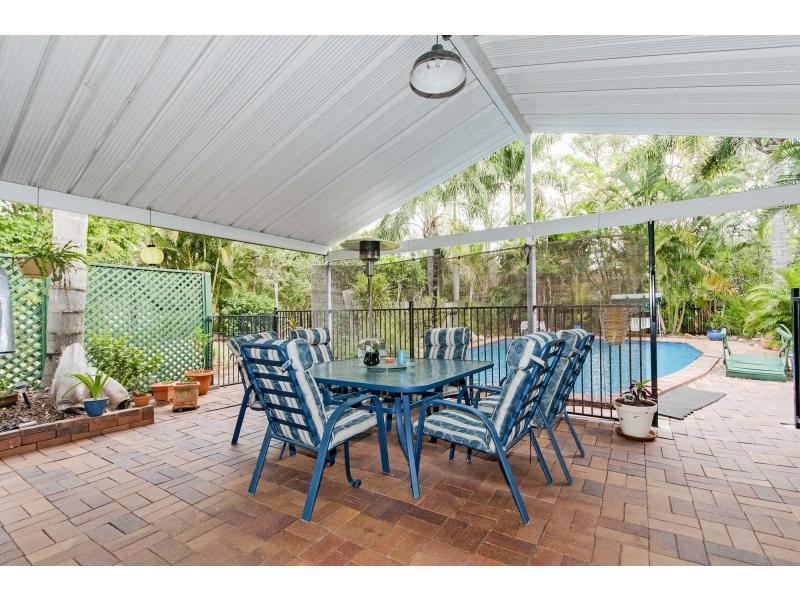 77 Leichhardt Crescent, Barellan Point QLD 4306