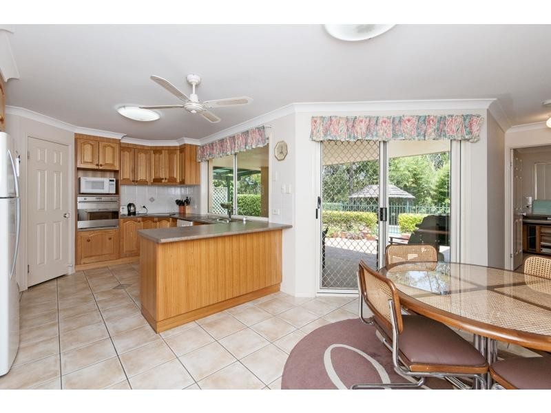 10 Mt Ommaney Drive, Jindalee QLD 4074