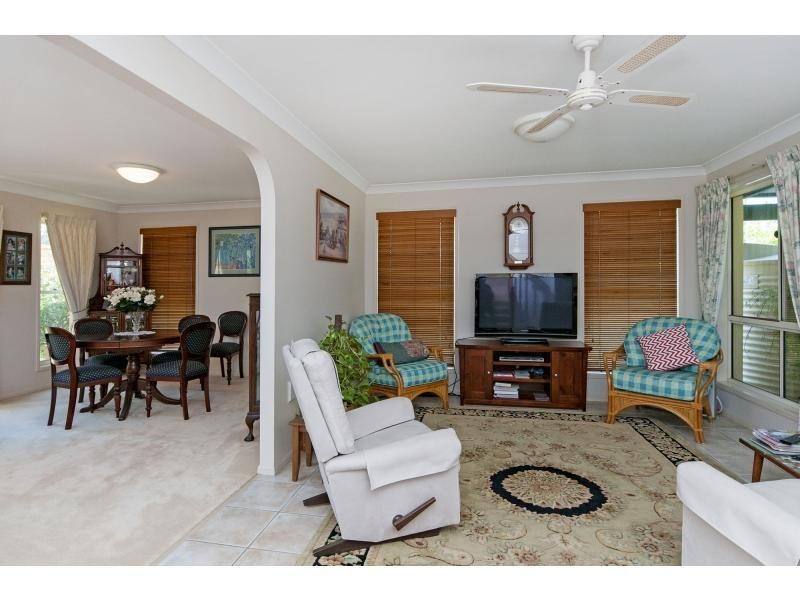 10 Mt Ommaney Drive, Jindalee QLD 4074