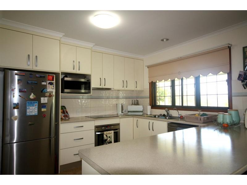 19 Wyara Close, Westlake QLD 4074