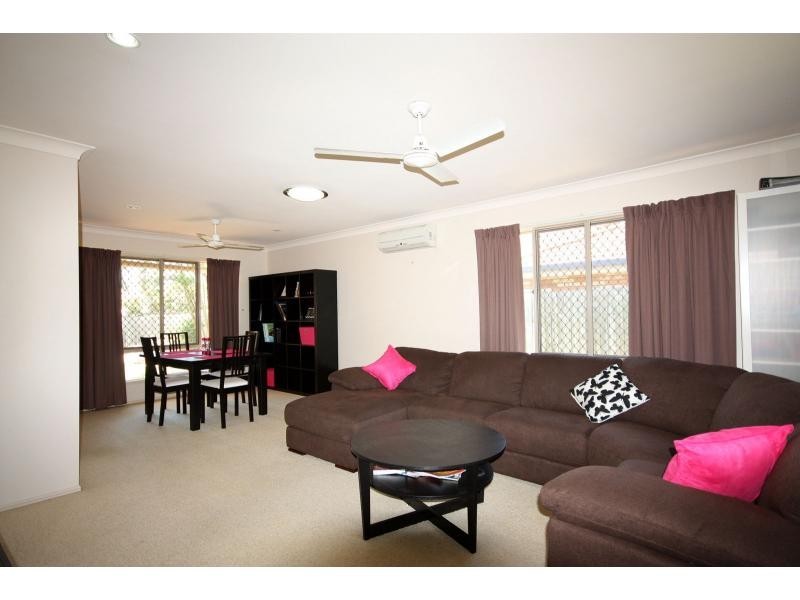 41 Derwent Place, Riverhills QLD 4074