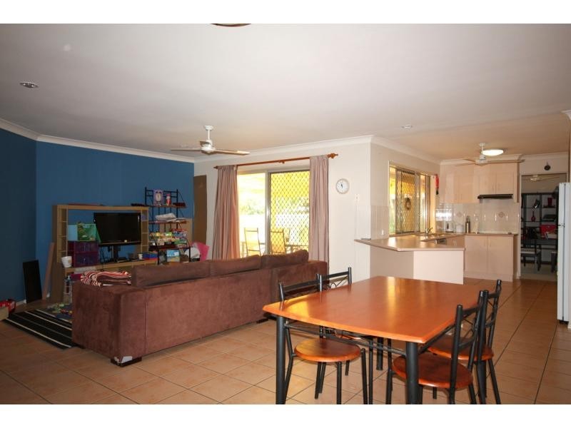 41 Derwent Place, Riverhills QLD 4074