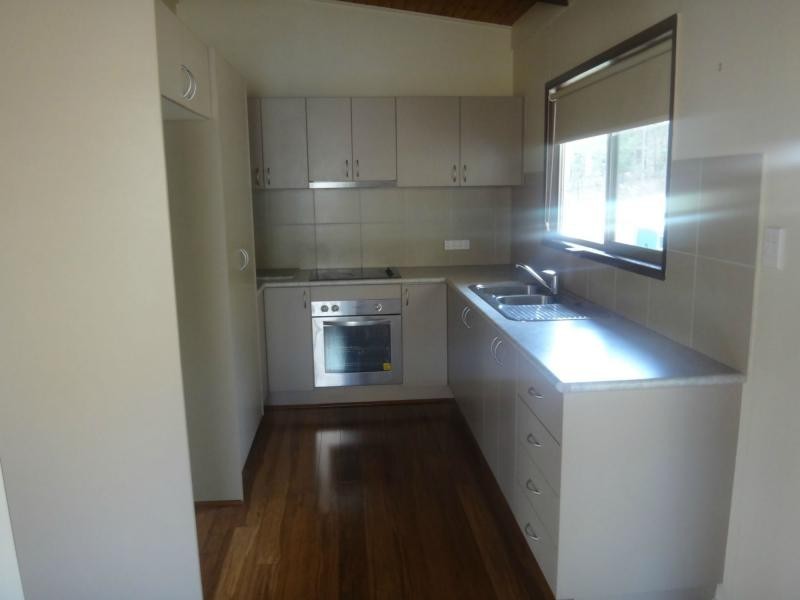 Seventeen Mile Rocks QLD 4073