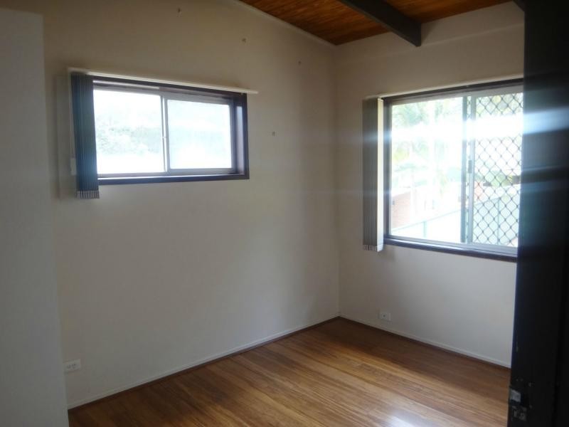 Seventeen Mile Rocks QLD 4073