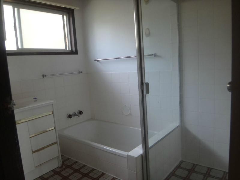 Seventeen Mile Rocks QLD 4073