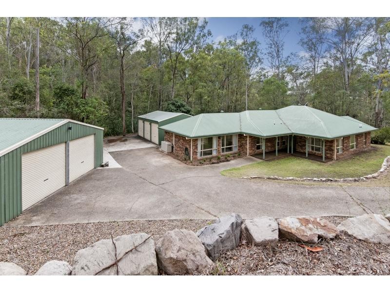 19 Emungerie Grove, Karana Downs QLD 4306