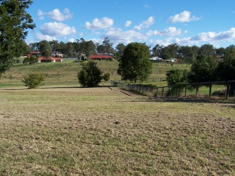 21 Lintrose Terrace, Riverside Estate, Karalee QLD 4306