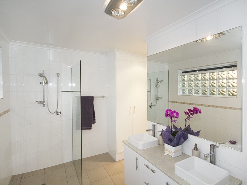 29 Blackstone Street, Indooroopilly QLD 4068