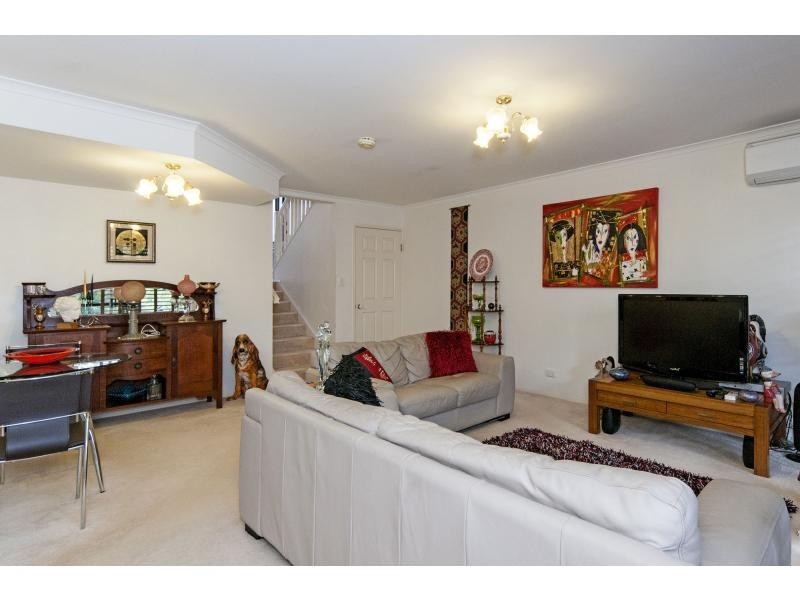 9/302 College Road, Karana Downs QLD 4306